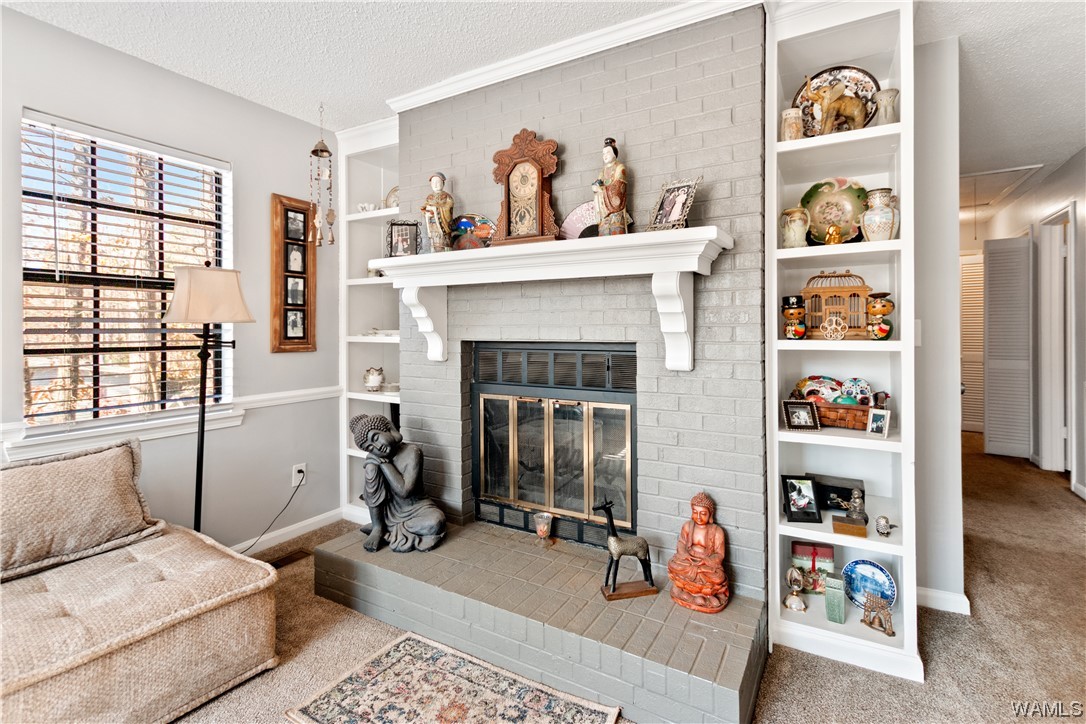4704 Oak Hill Drive