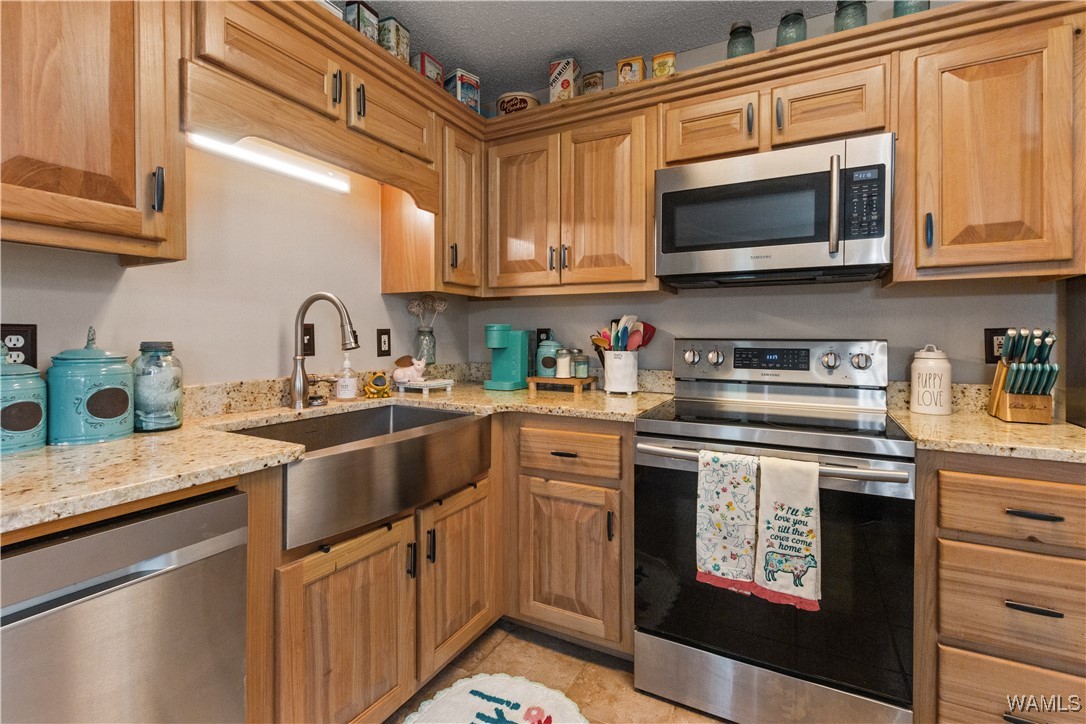 14757 Meadow Creek Lane