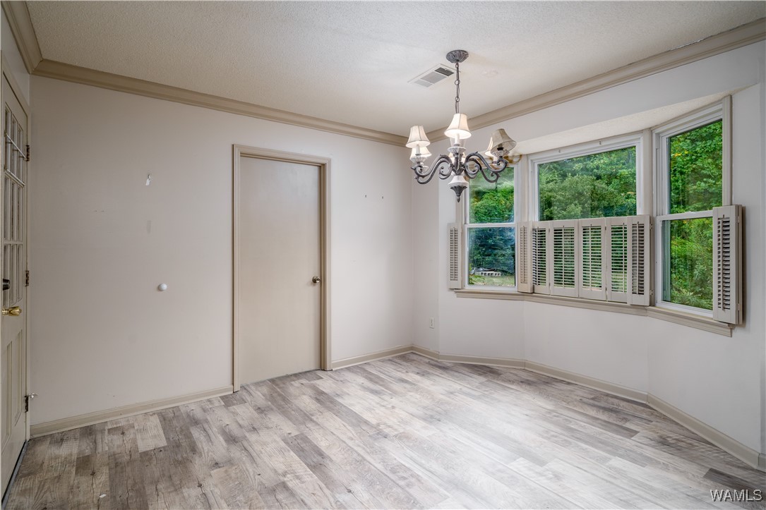 5718 Woodberry Lane