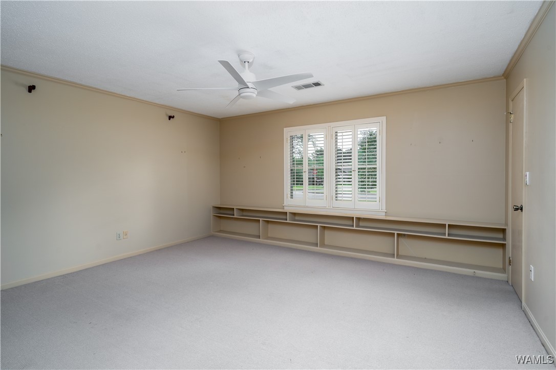 5718 Woodberry Lane