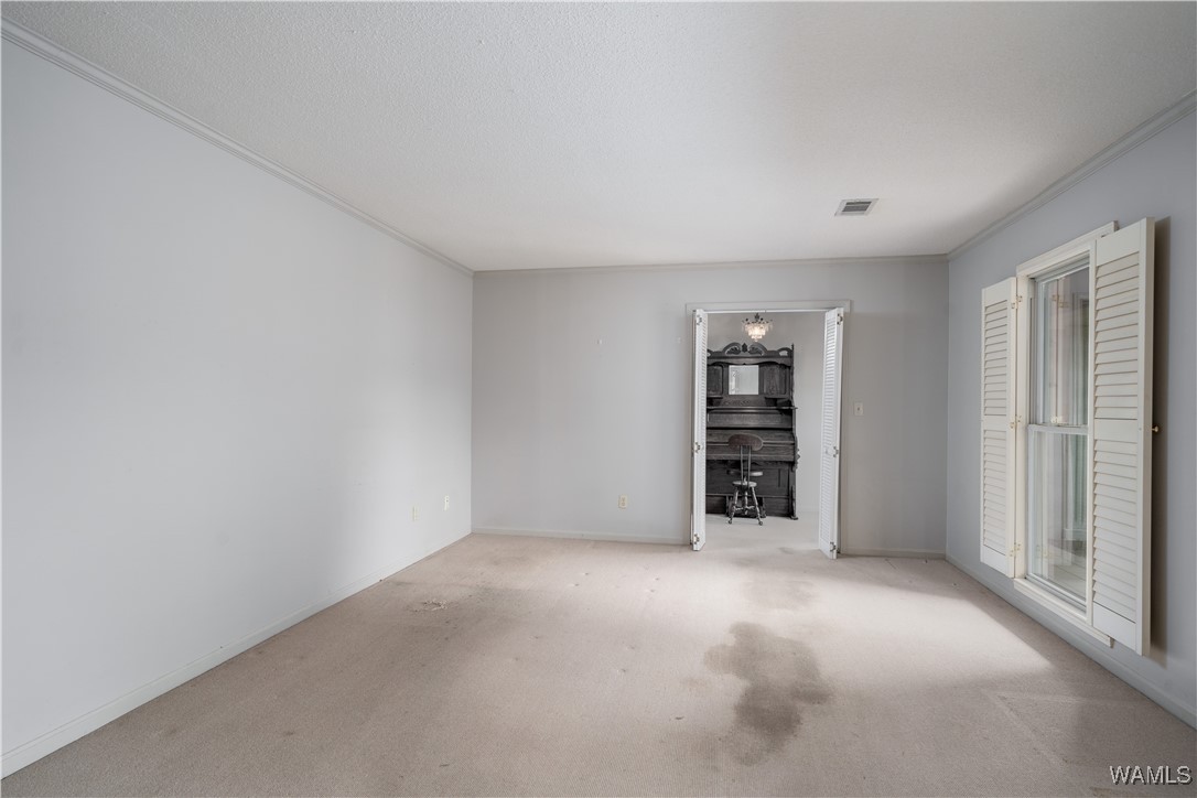 5718 Woodberry Lane