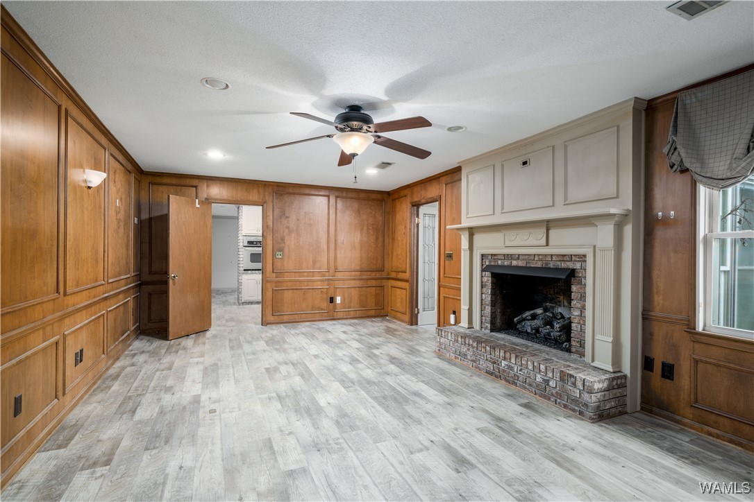 5718 Woodberry Lane