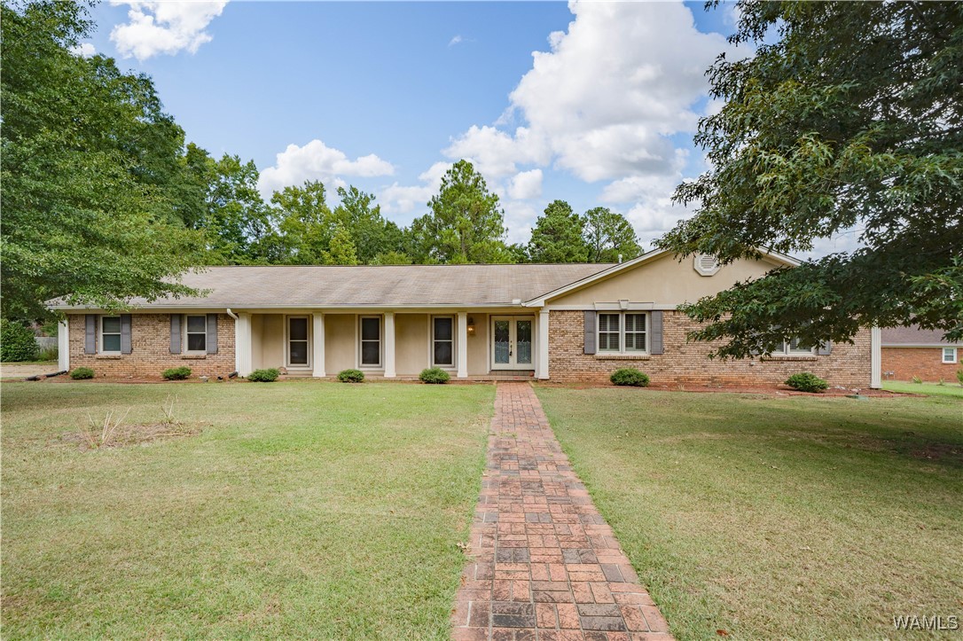 5718 Woodberry Lane