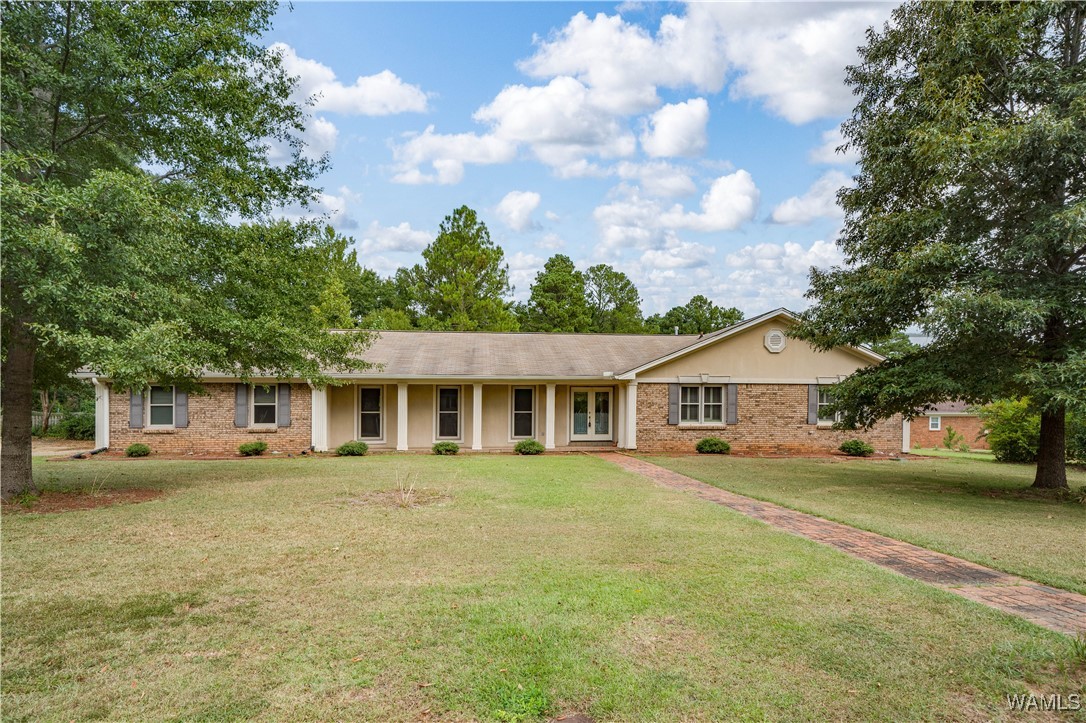 5718 Woodberry Lane