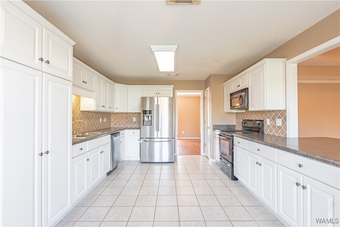 3718 Greenbrook Dr.