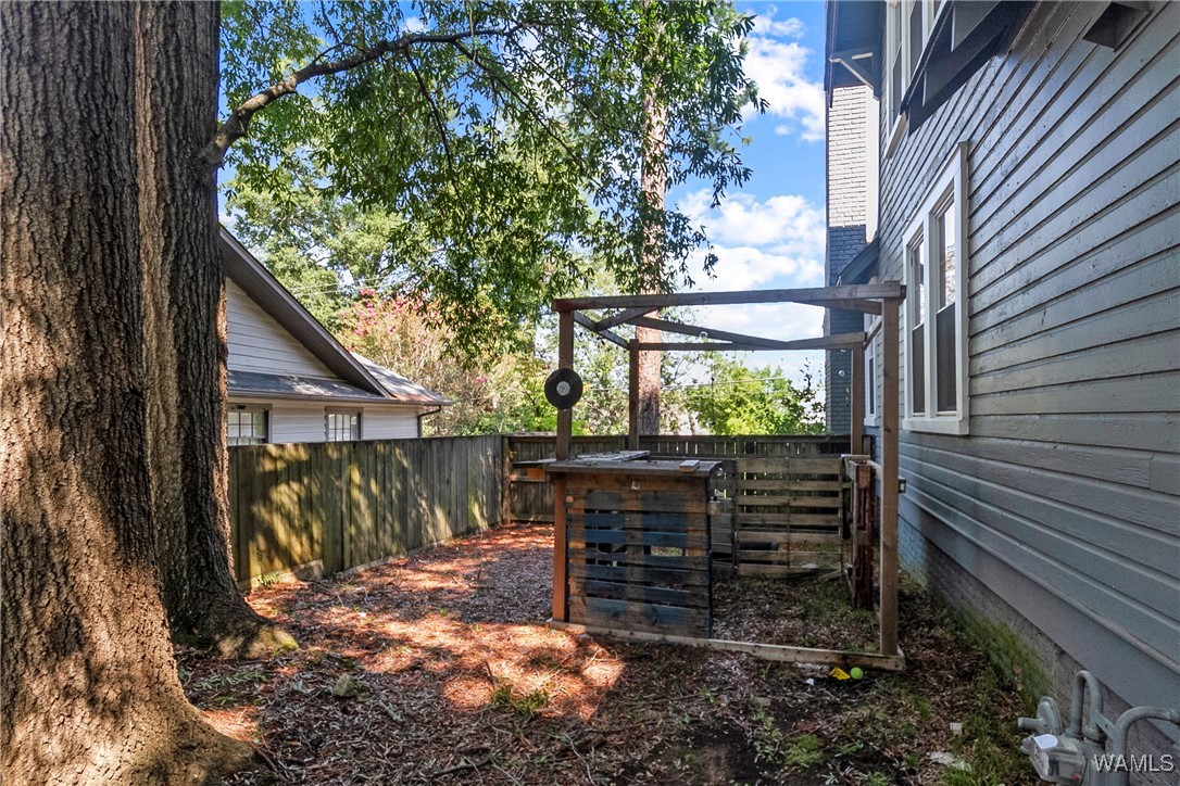 1409 Caplewood Drive