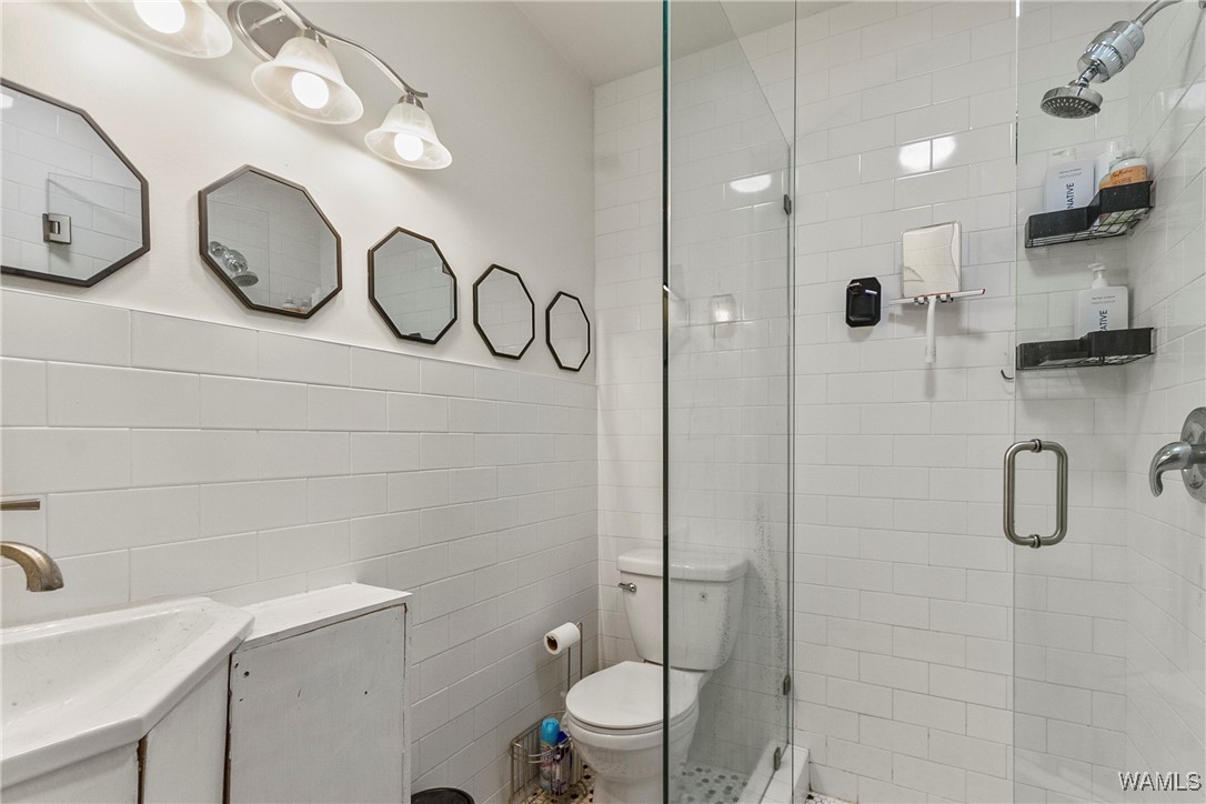 1409 Caplewood Drive