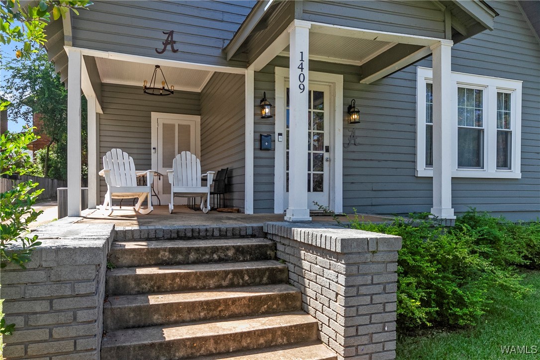 1409 Caplewood Drive