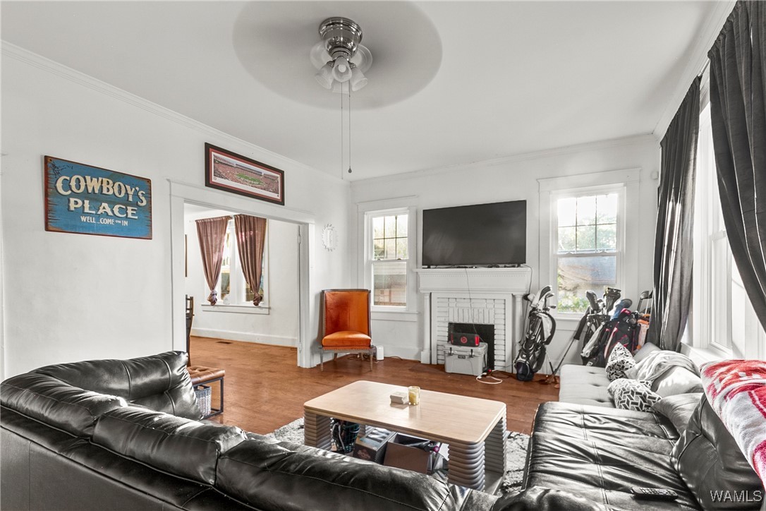 1409 Caplewood Drive