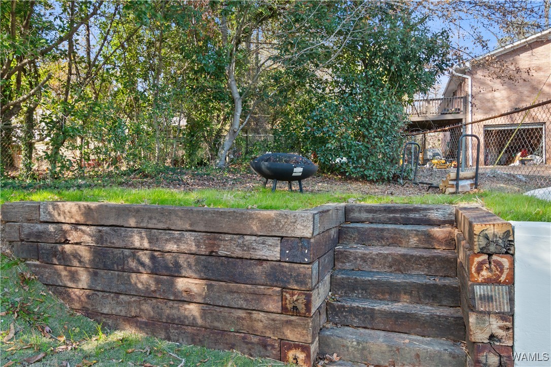 1602 Ridgecrest Drive