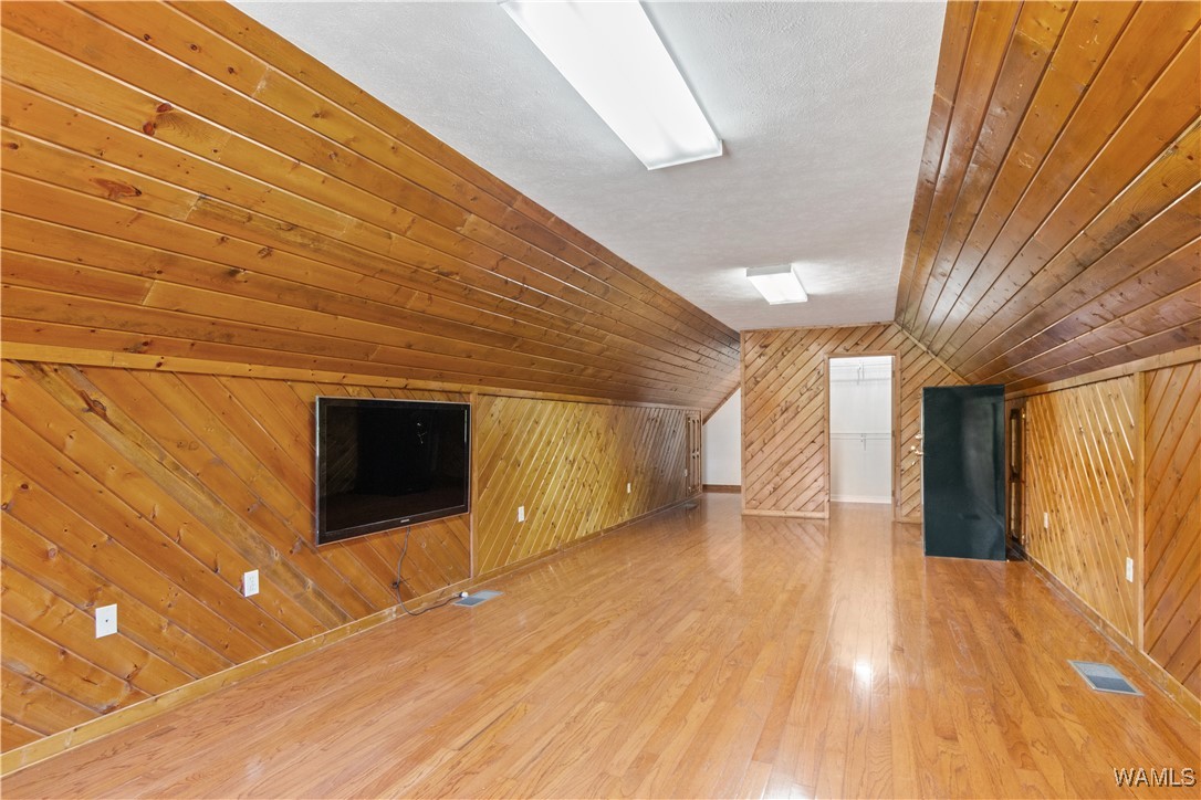 2484 Ridgecrest Road