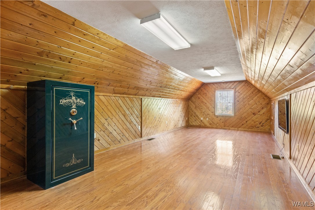 2484 Ridgecrest Road