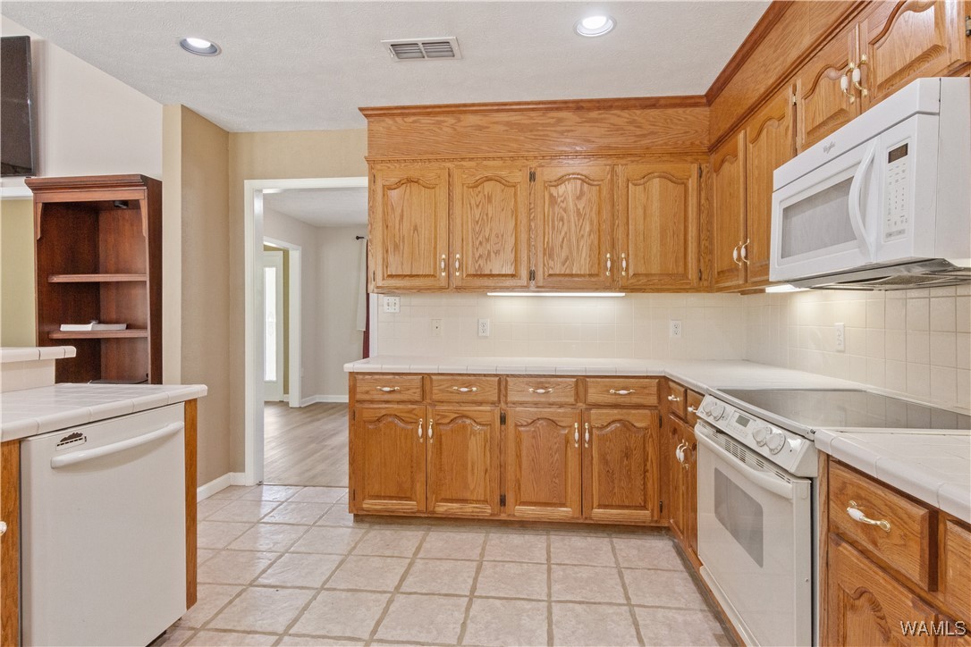 2484 Ridgecrest Road