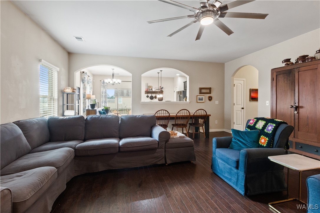 2746 Lily Circle