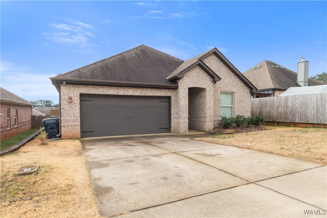 2746 Lily Circle