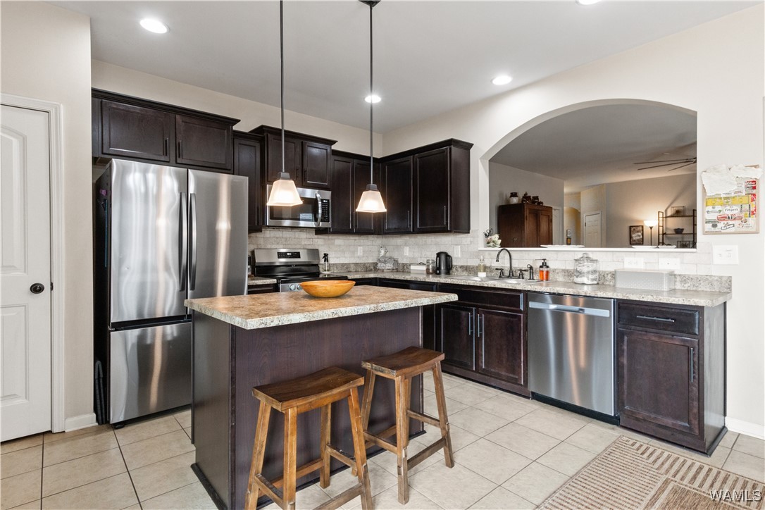 2746 Lily Circle