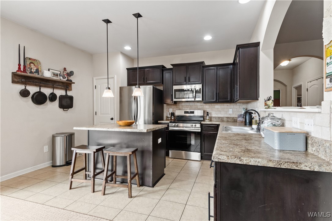 2746 Lily Circle
