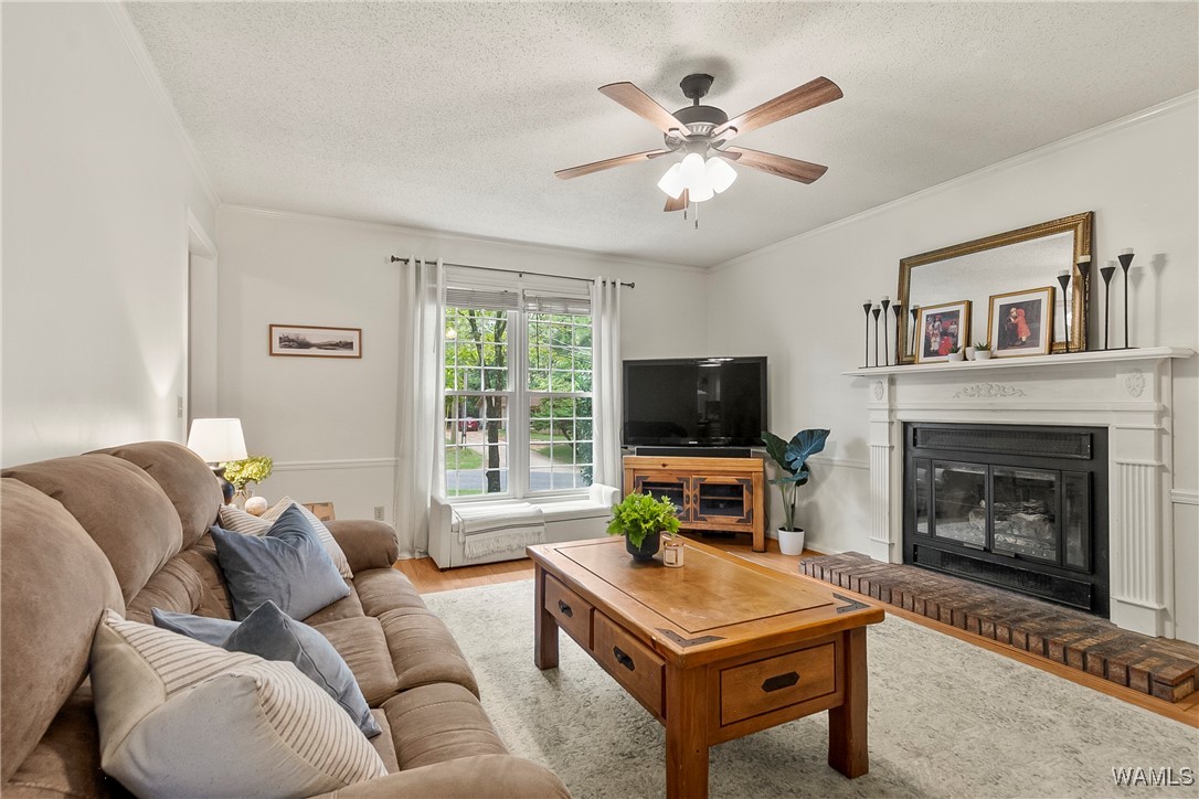 3411 Woodland Road