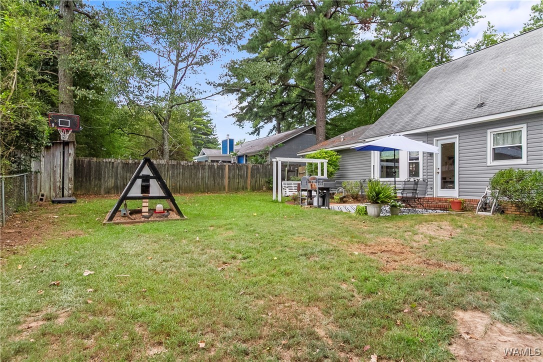 3411 Woodland Road