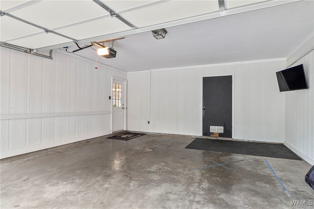 3411 Woodland Road