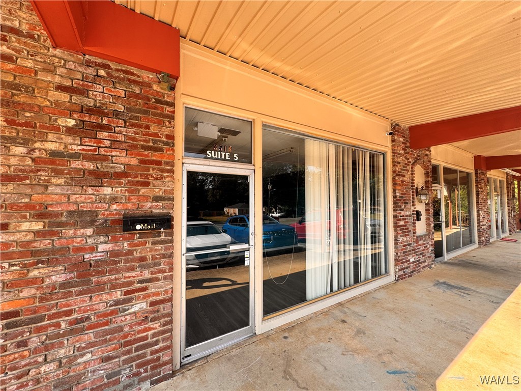 3518 Loop Road