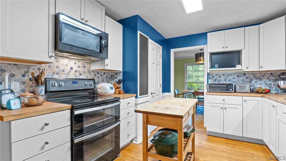 4444 Stonehill Lane