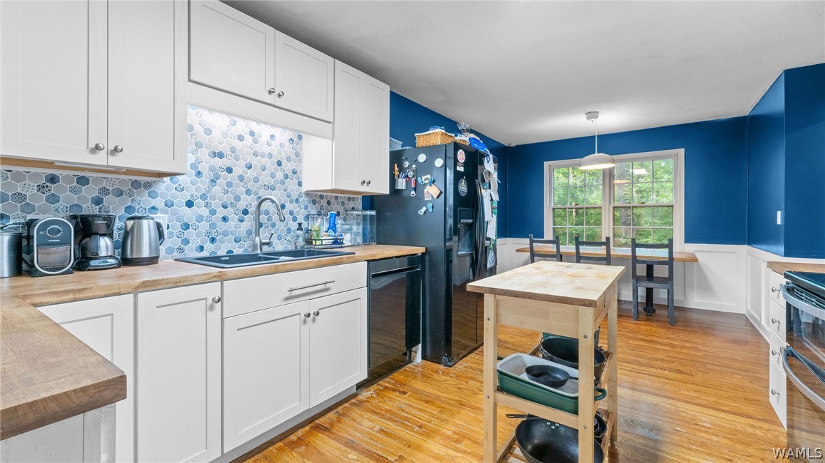 4444 Stonehill Lane