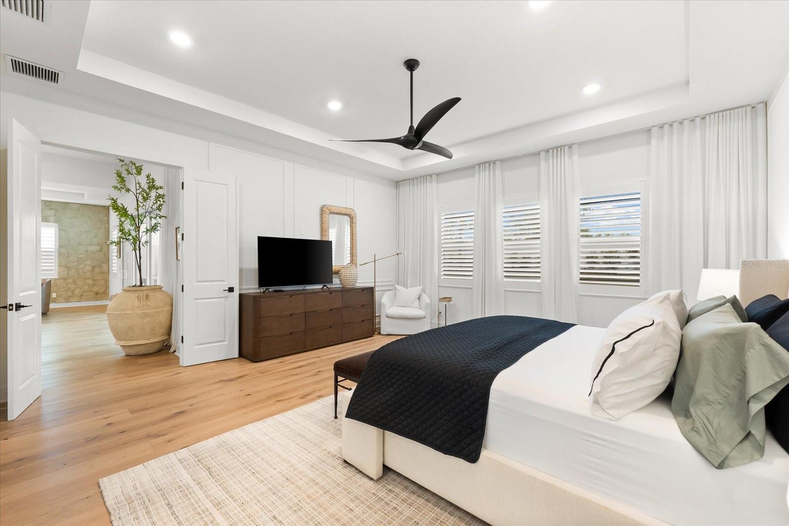 8163 REDONDA LOOP