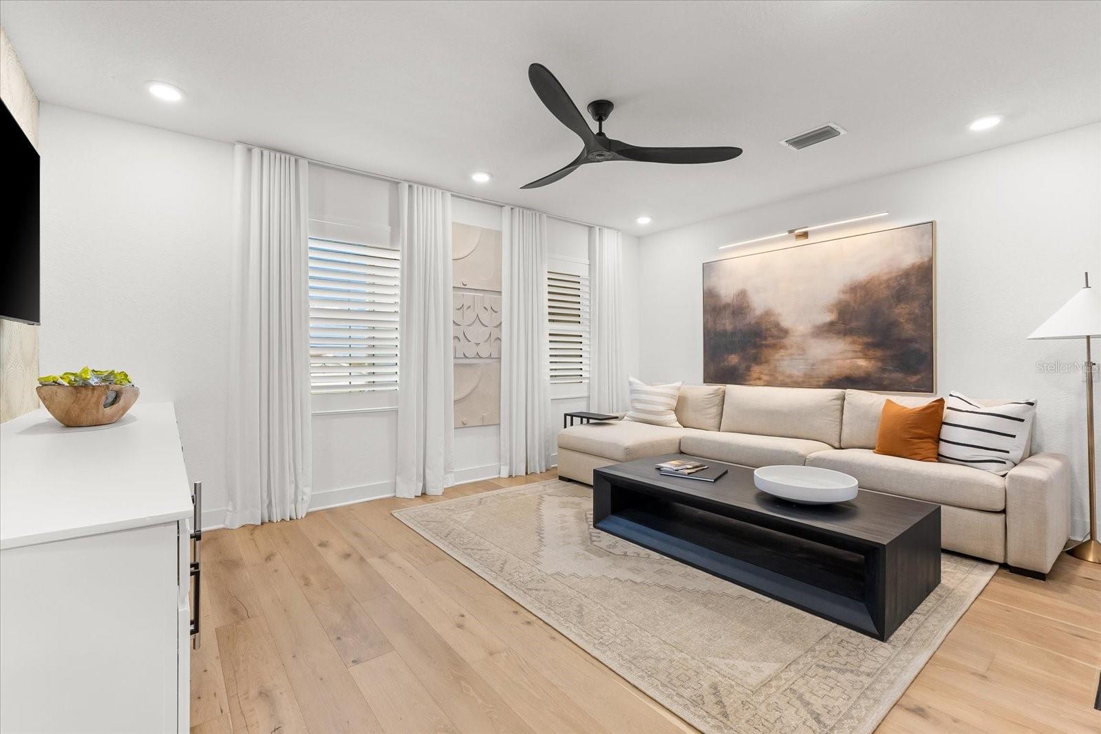 8163 REDONDA LOOP