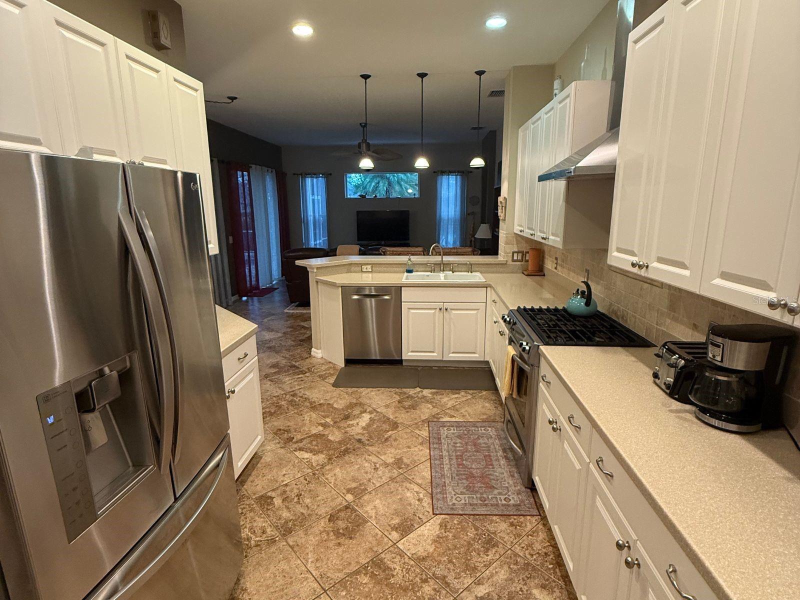 7714 ASHLEY CIR