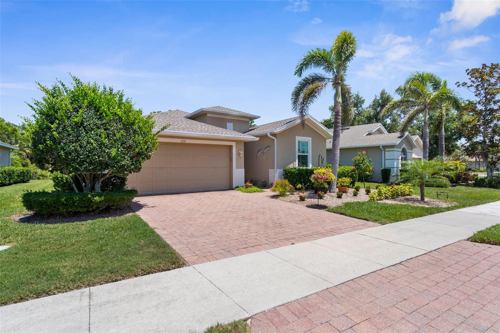 9118 COACHMAN DR