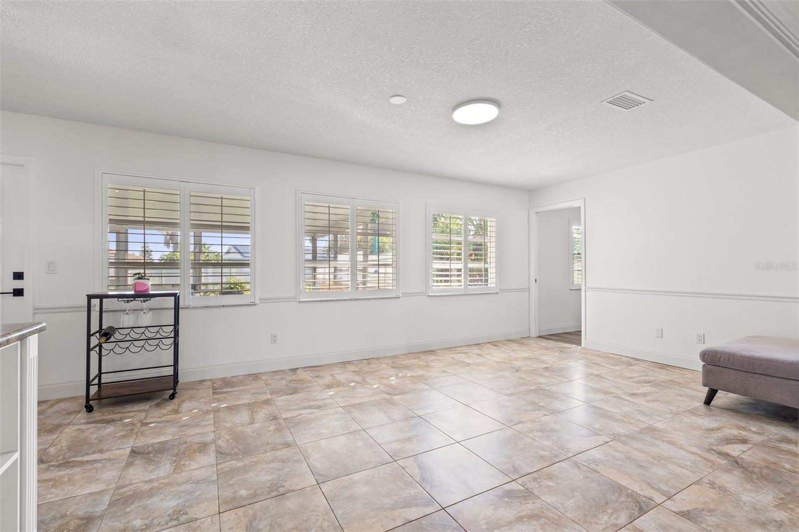 629 FORT DUQUESNA DR