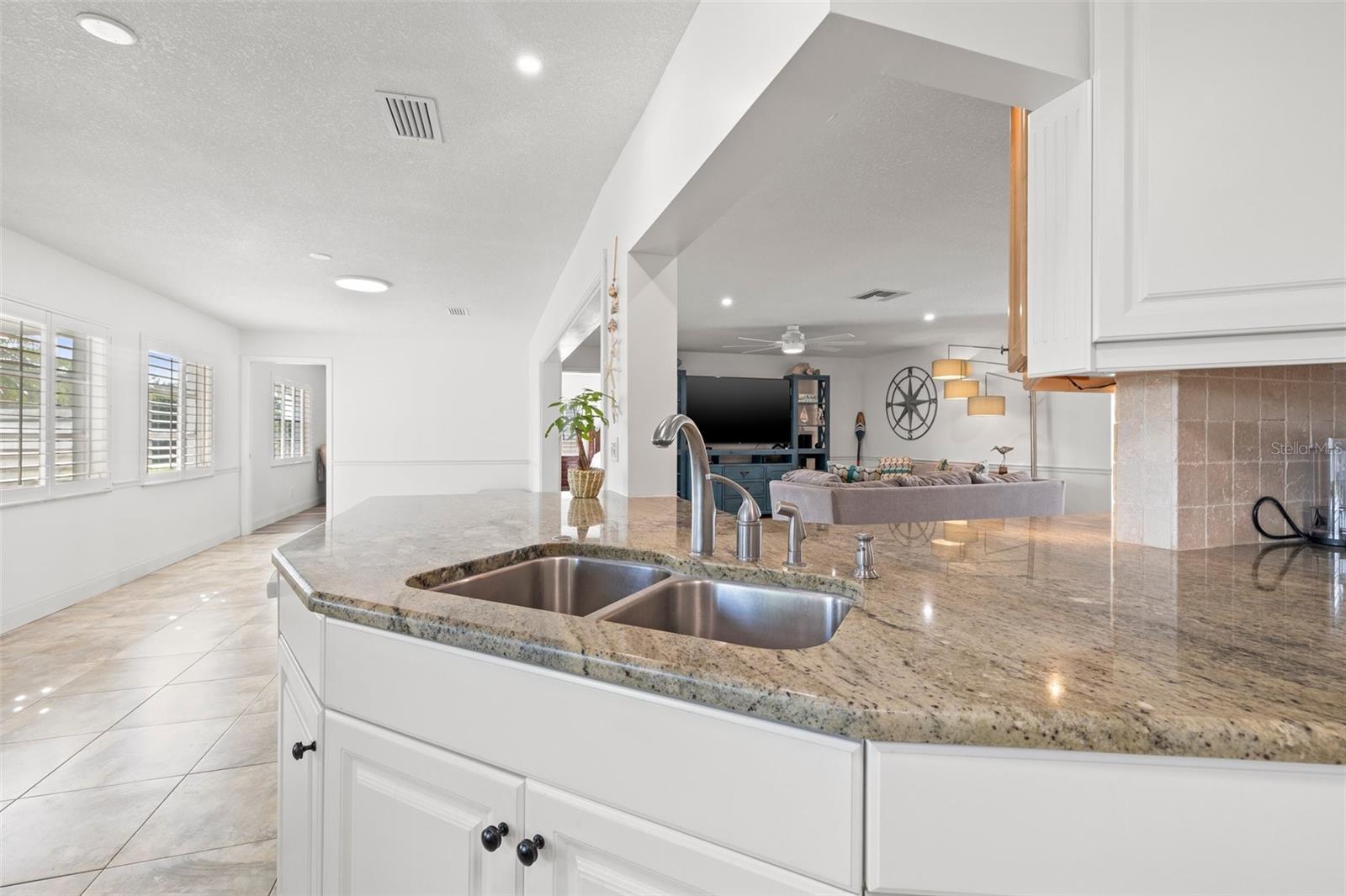 629 FORT DUQUESNA DR