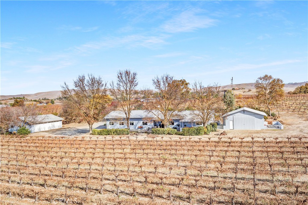 4540 E Highway 41