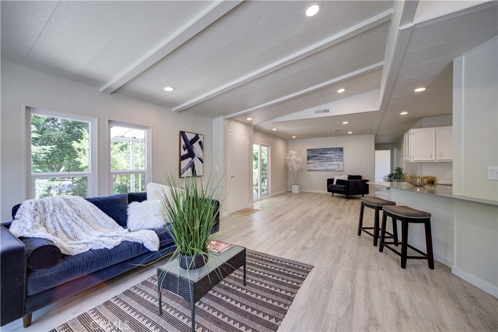 53 Via San Carlos 53