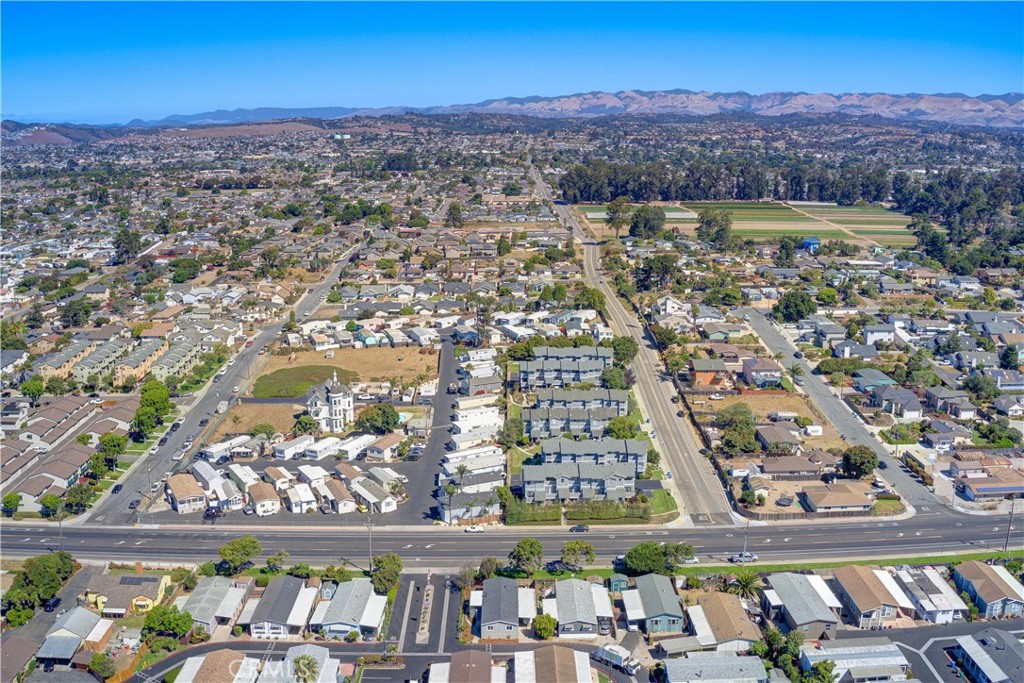 2550 Cienaga Street 4