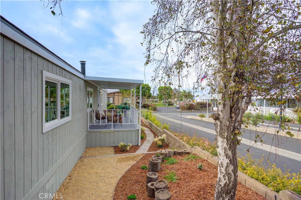 2550 Cienaga Street 4