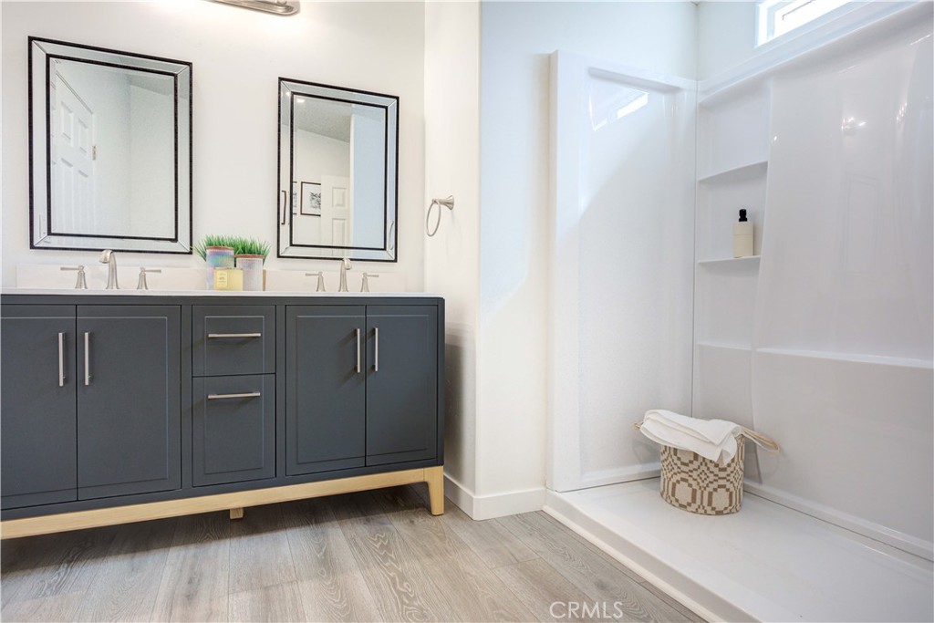 2550 Cienaga Street 4