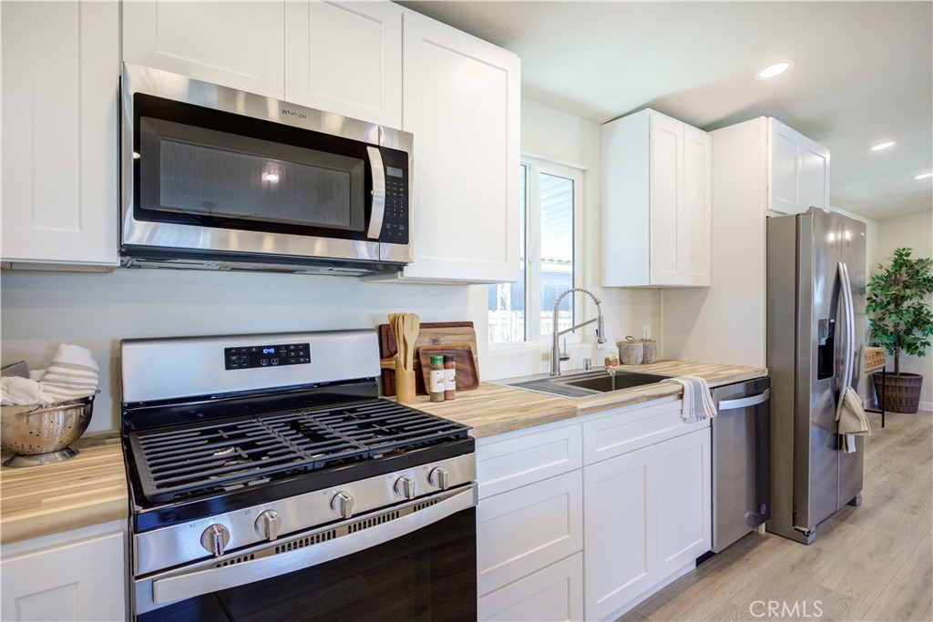 2550 Cienaga Street 4