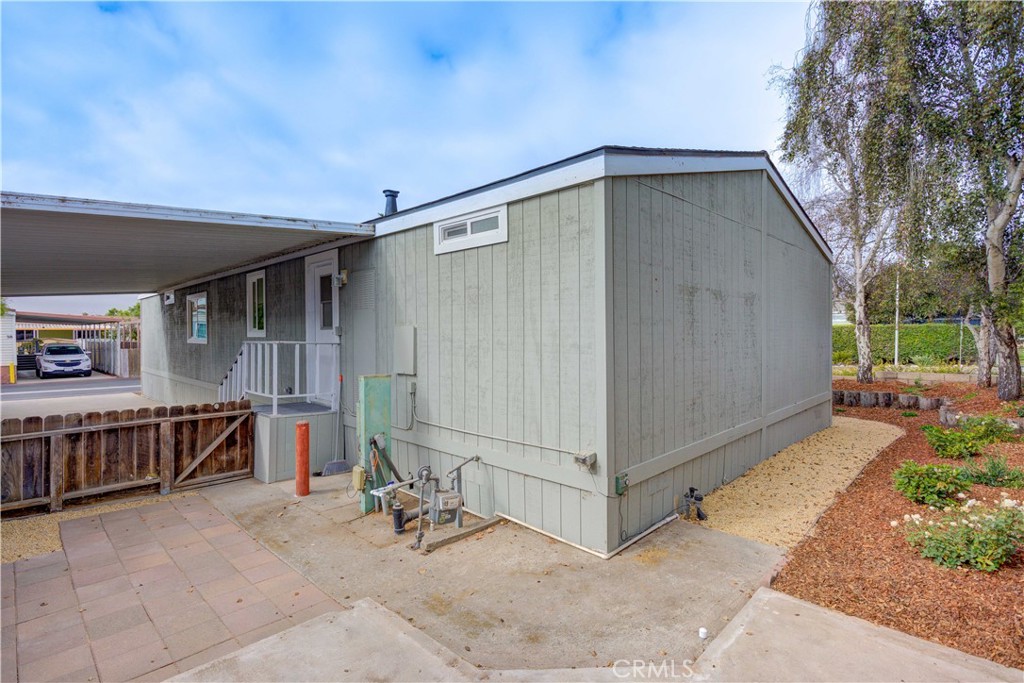 2550 Cienaga Street 4