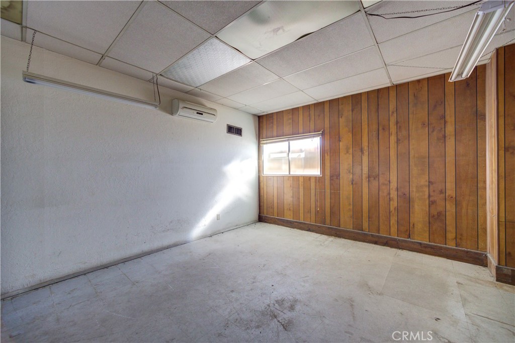 2432 Spring Street