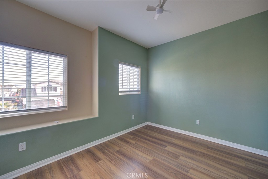 1517 S Syracuse Lane