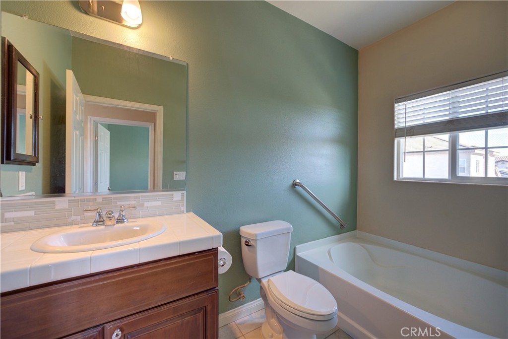 1517 S Syracuse Lane