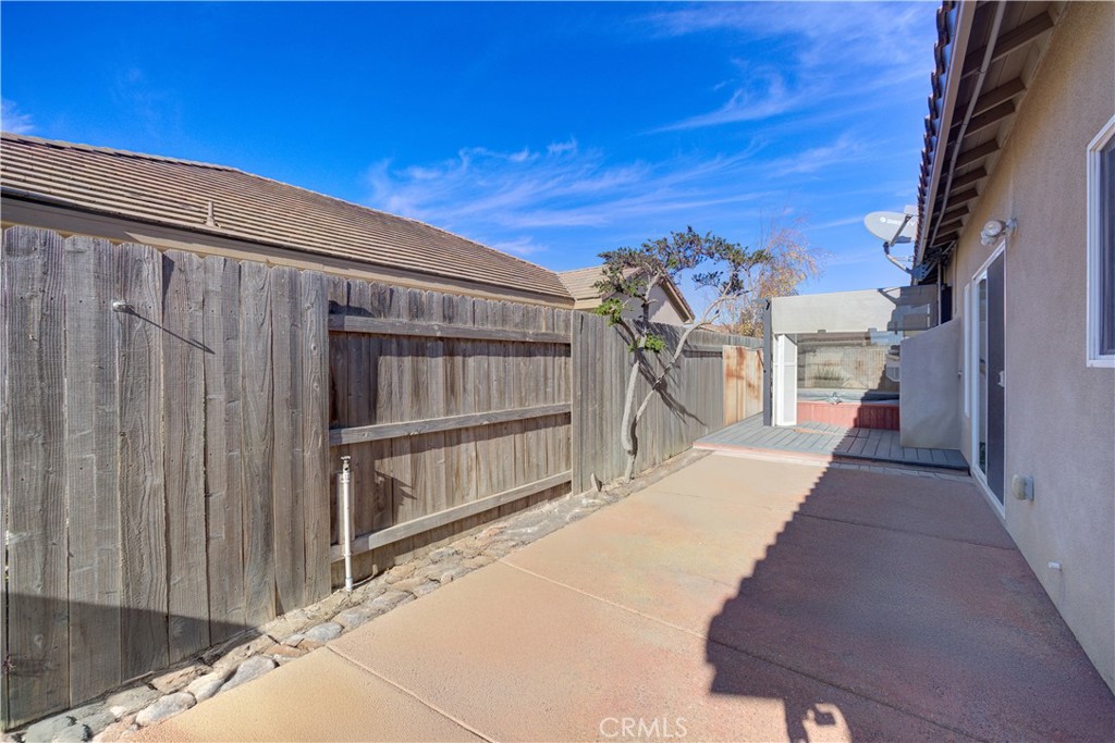 1517 S Syracuse Lane