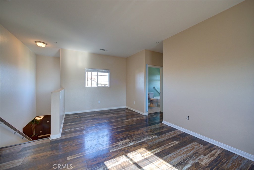 1517 S Syracuse Lane