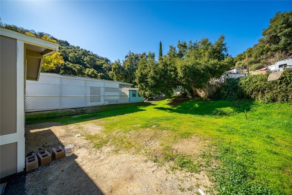 1938 Adelaida Road 40