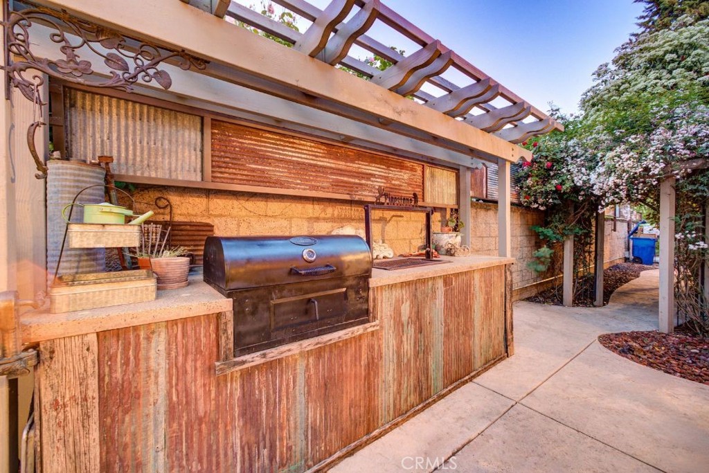 806 Vista Cerro Drive