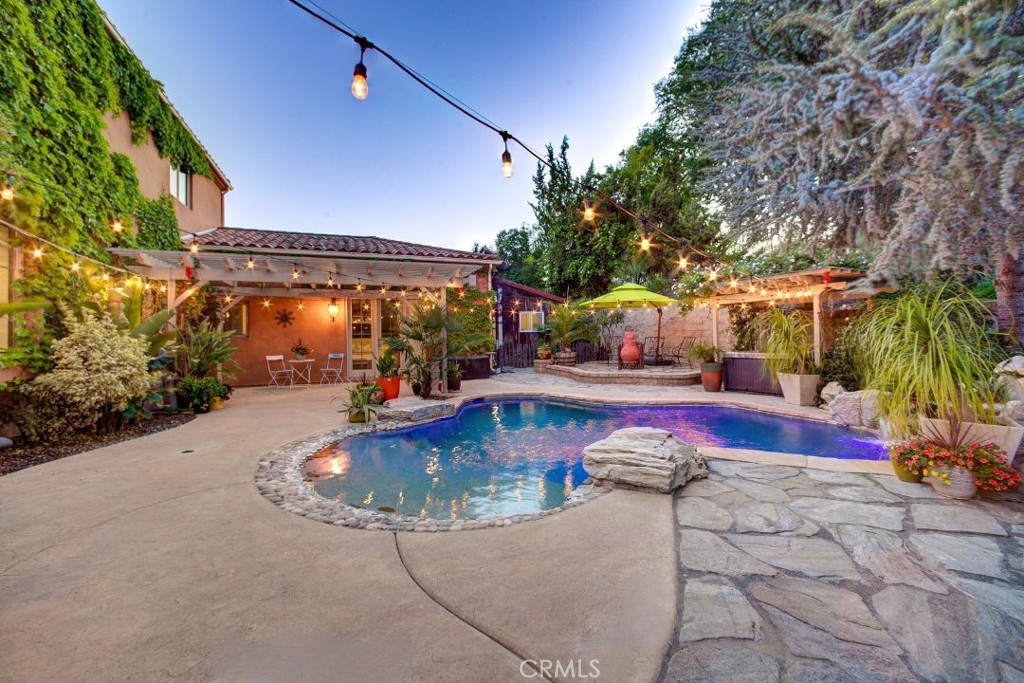 806 Vista Cerro Drive