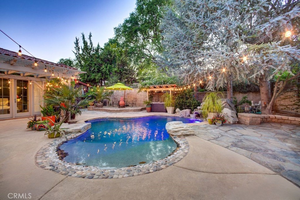 806 Vista Cerro Drive
