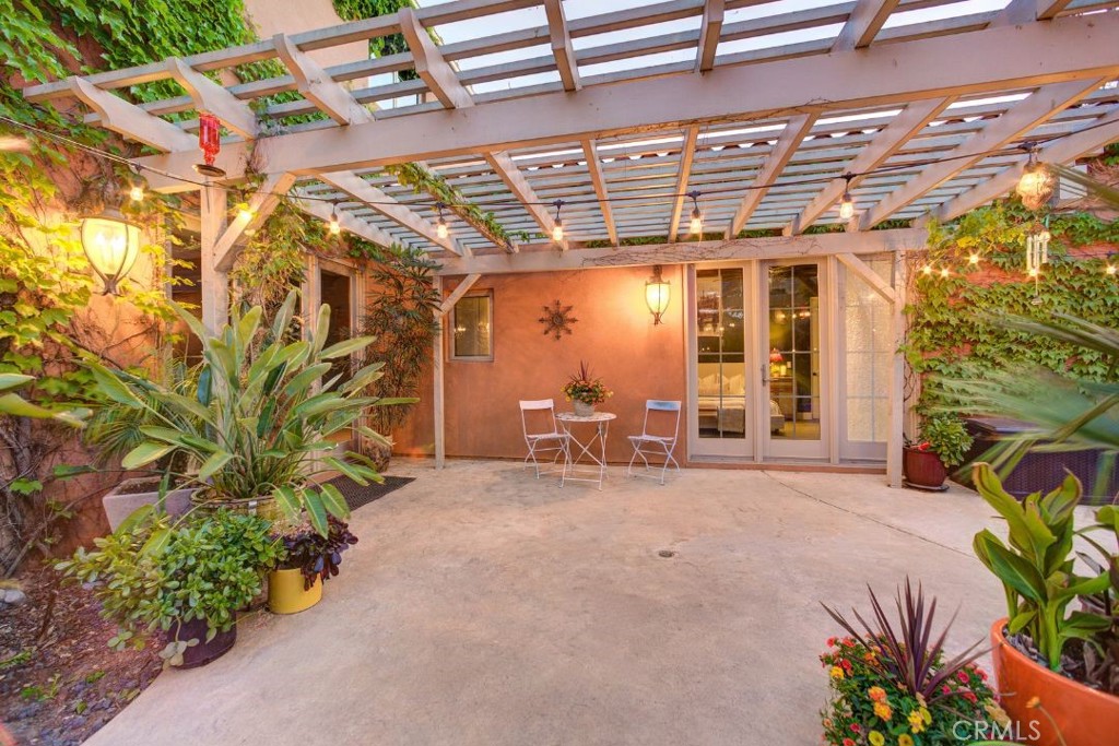 806 Vista Cerro Drive